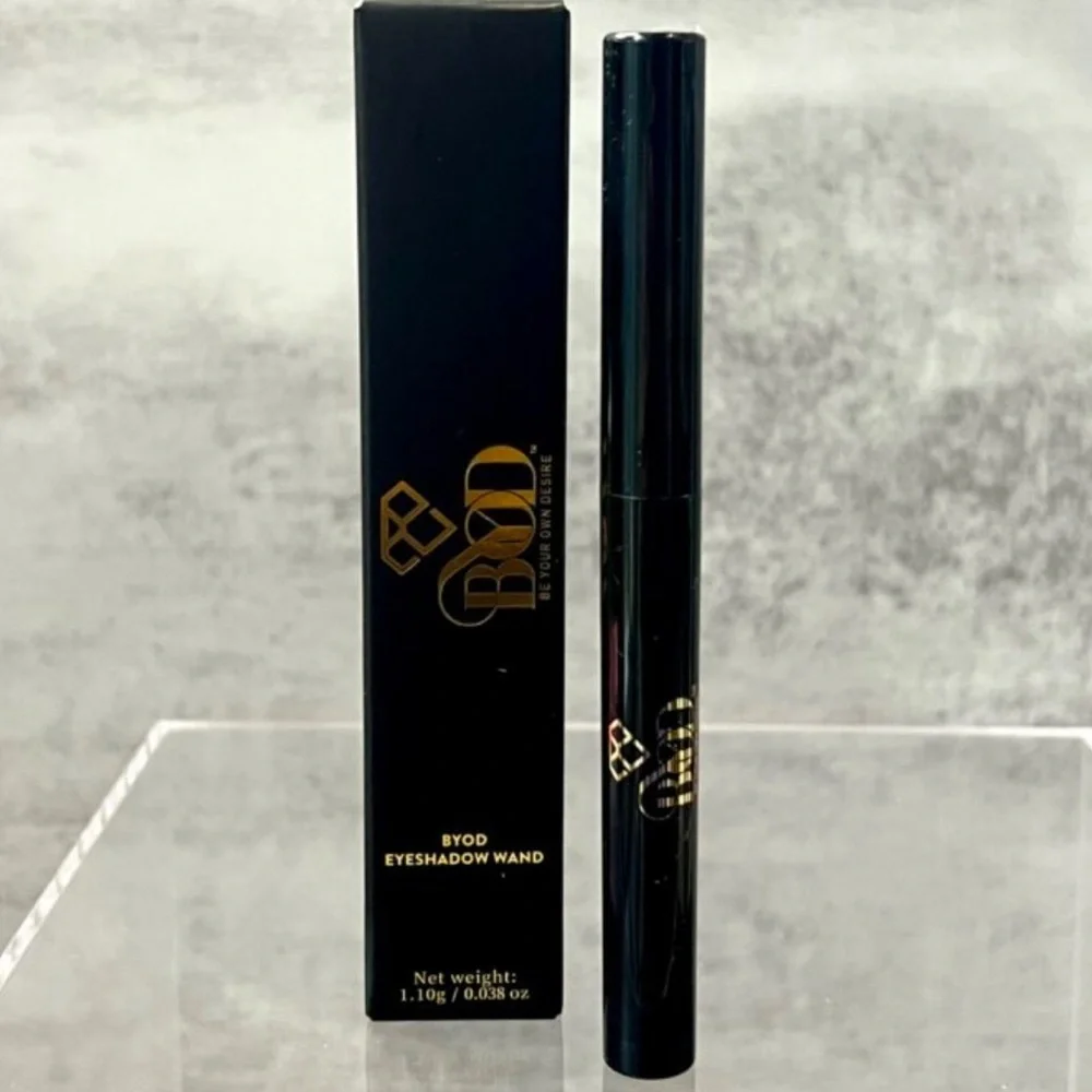 Be your own desire eyeshadow wand in whimsical lavender new in box